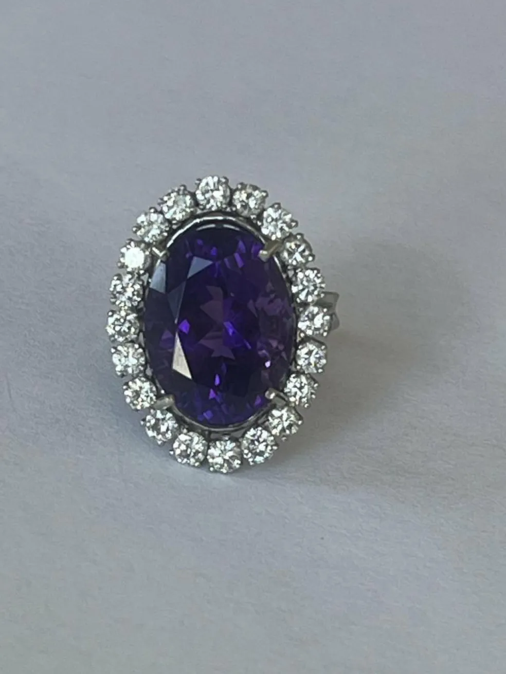 Bague Pompadour Or Gris Améthyste Diamants