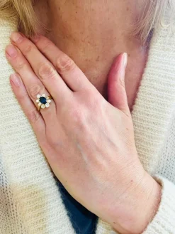 Bague Pompadour Saphir 1.20 Diamants