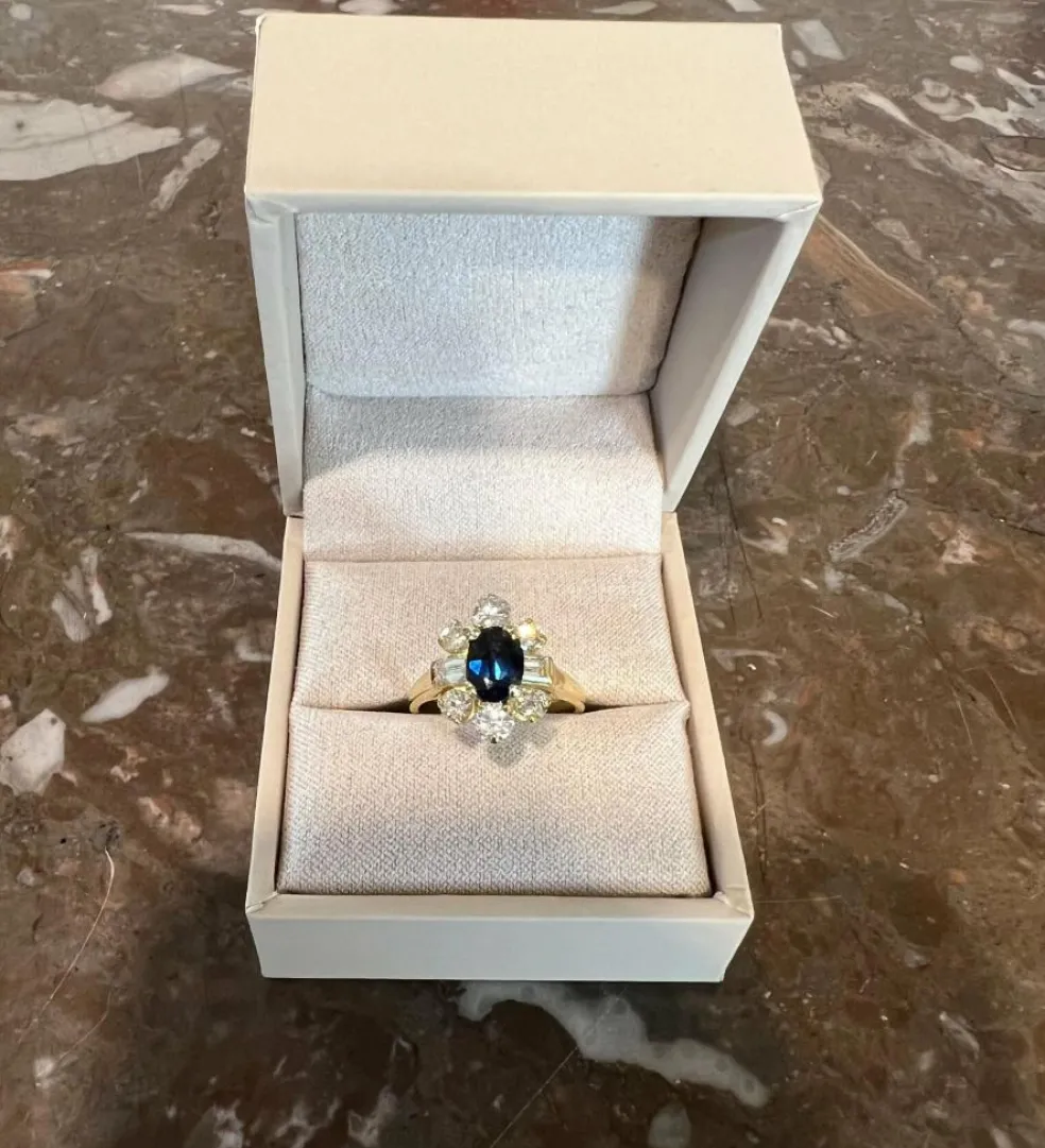 Bague Pompadour Saphir 1.20 Diamants