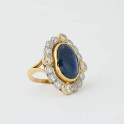 Bague Pompadour Saphir Cabochon et Diamants