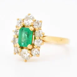 Bague Pompadour Vintage Or 18 Carats, Émeraude Naturelle et Diamants