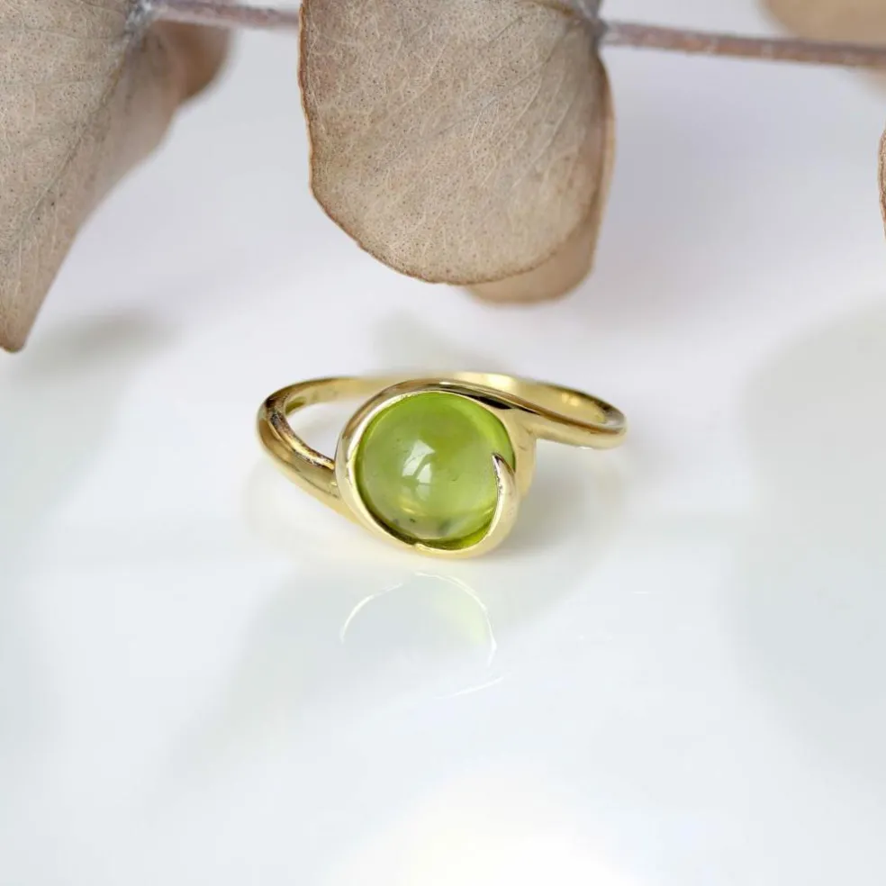 Bague péridot cabochon or jaune