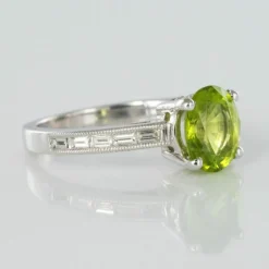Bague péridot et diamants