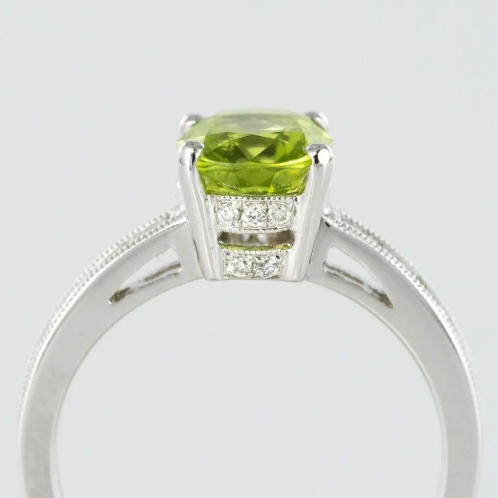 Bague péridot et diamants