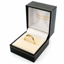 Bague rangée de diamants