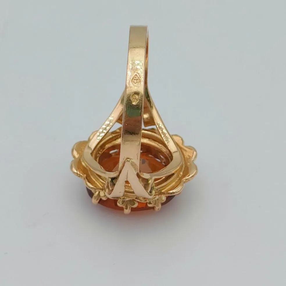 Bague retro Or et Saphir orange