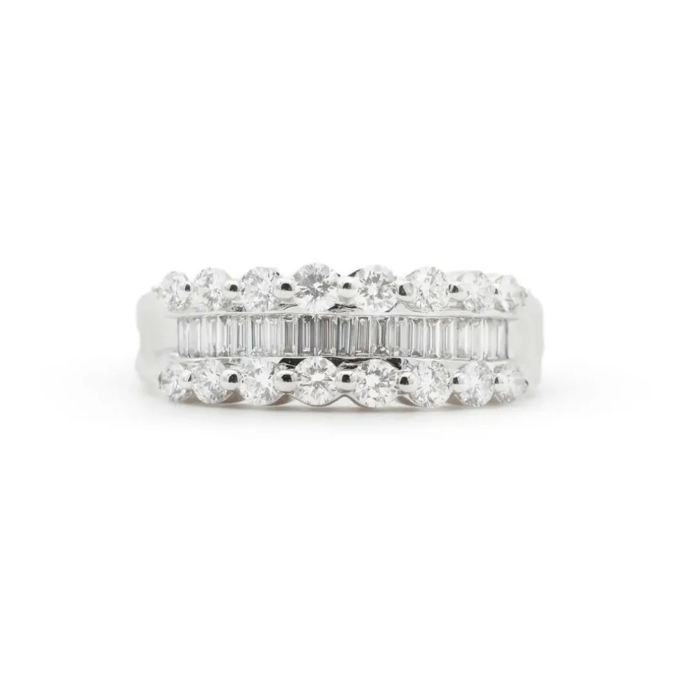 Bague rivière en or blanc et diamants