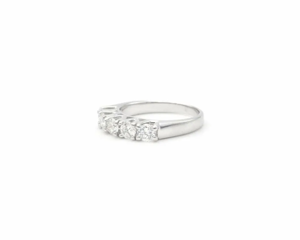 Bague Rivière en or blanc avec diamants 0,90 ct