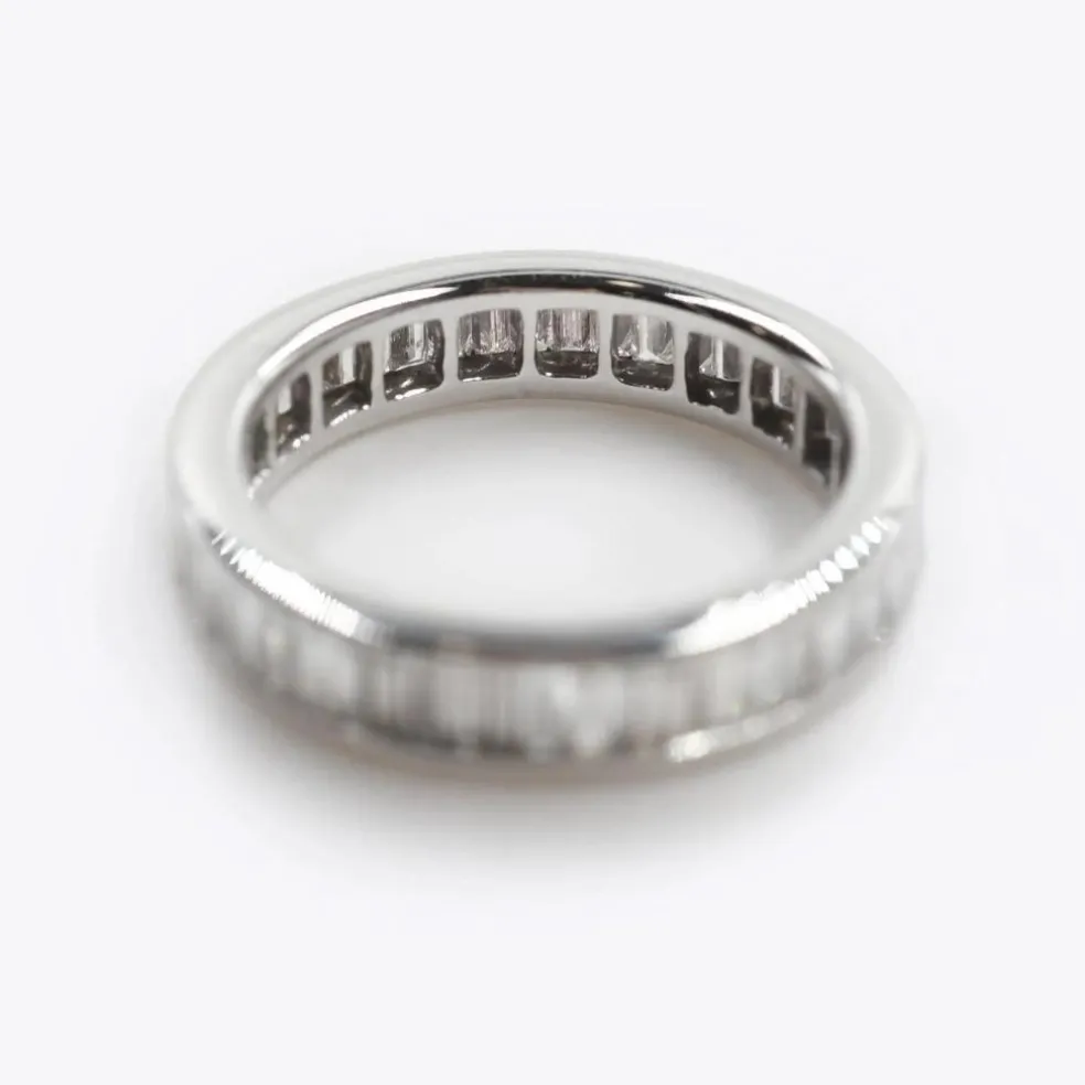 Bague rivière en or blanc avec diamants ct. 1,61