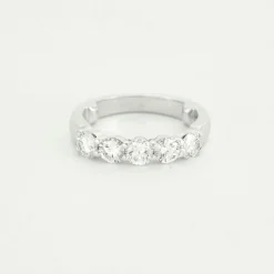 Bague Rivière or blanc diamants