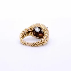 Bague Rocaille, deux diamants taille ancienne et or jaune
