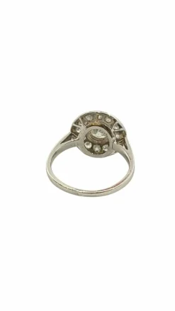 Bague ronde ancienne en platine et diamants