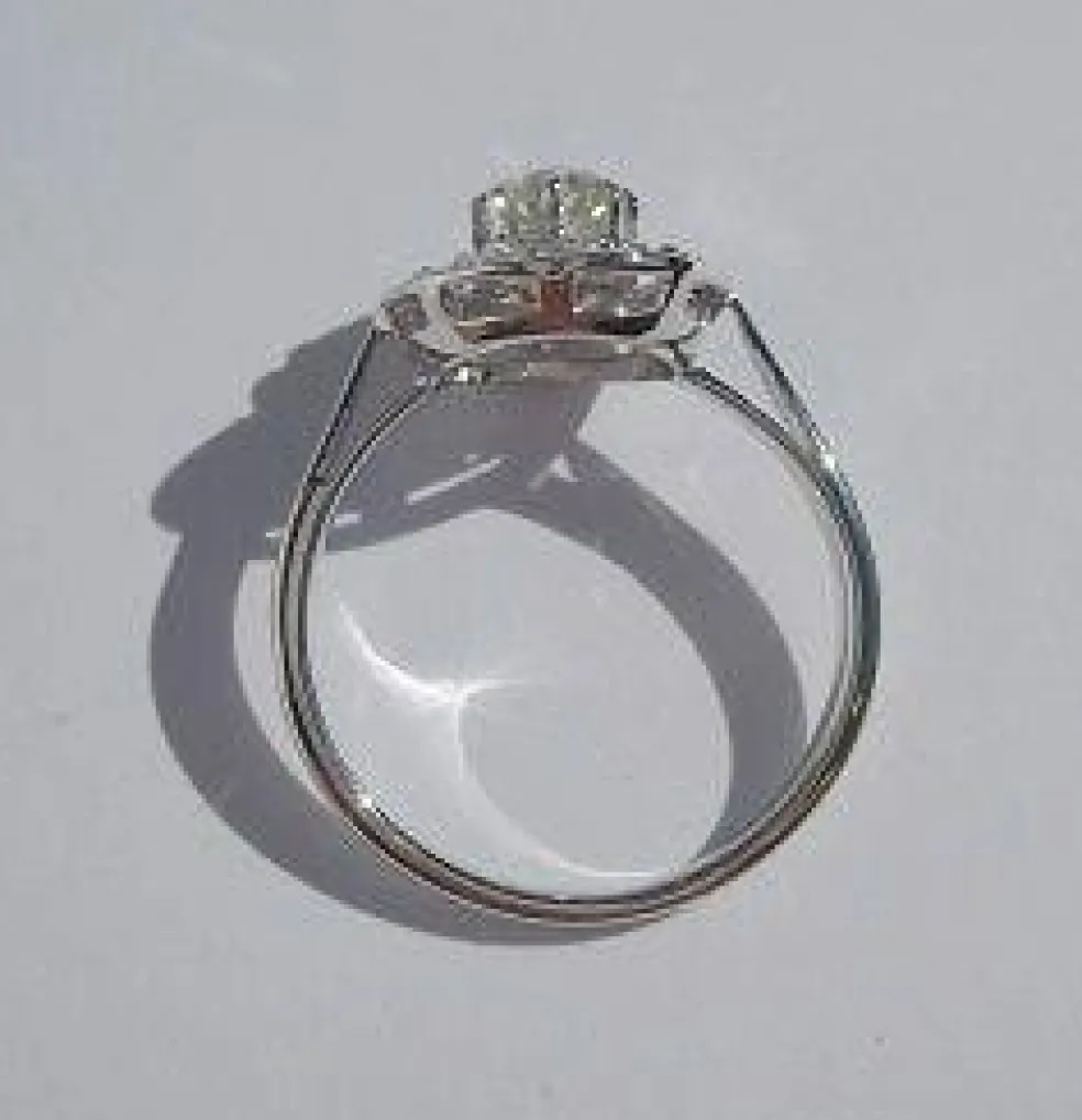 Bague ronde Art Déco diamants
