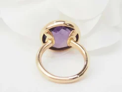 Bague ronde en or rose et améthyste façettée