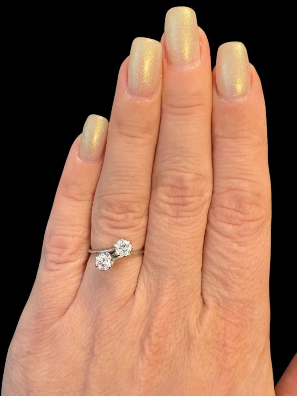 Bague rétro certifiée HRD or blanc, diamants naturels