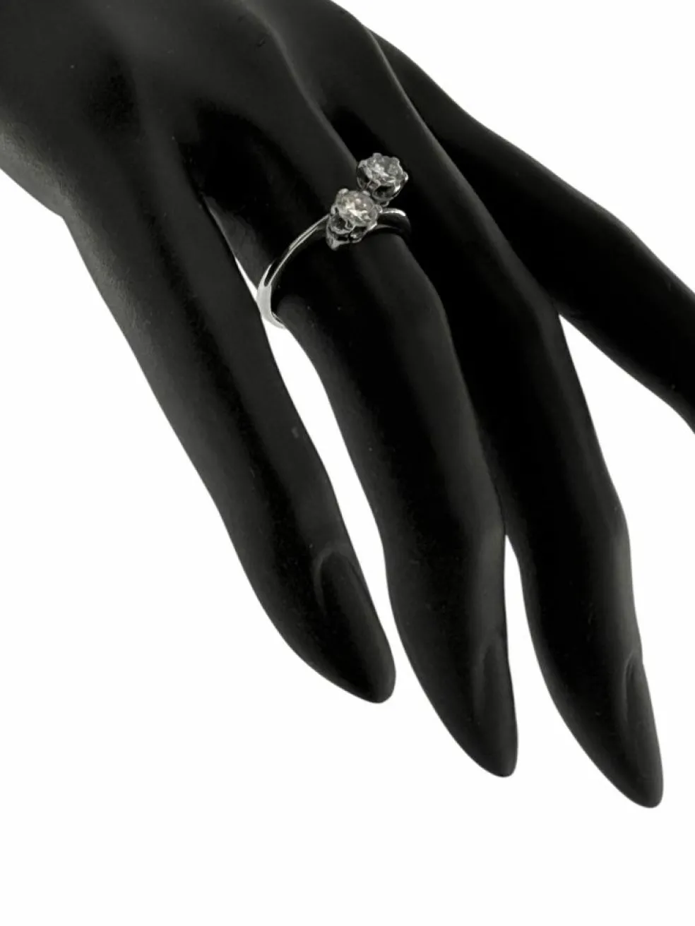 Bague rétro certifiée HRD or blanc, diamants naturels