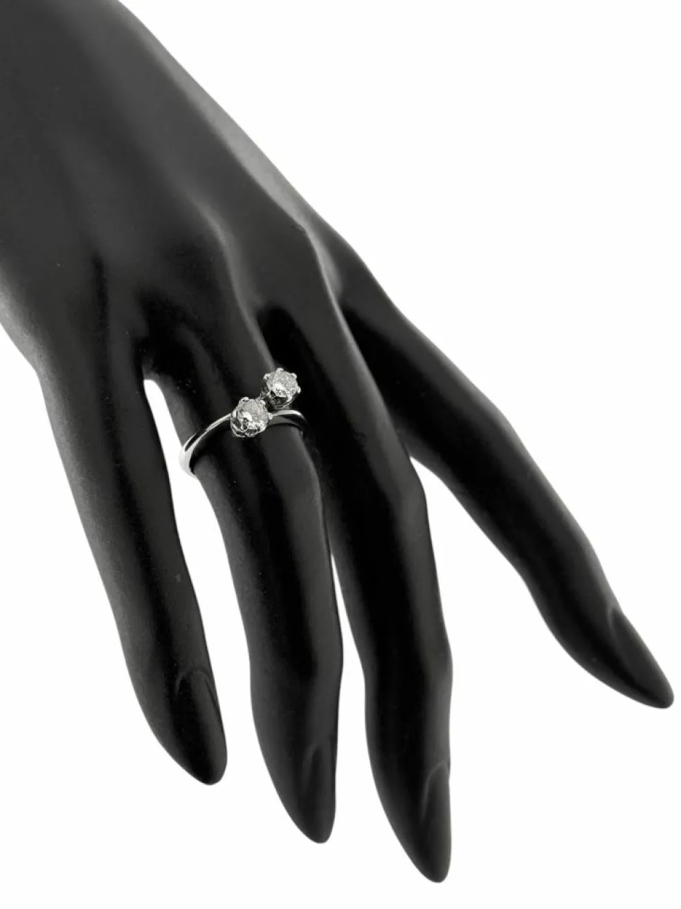 Bague rétro certifiée HRD or blanc, diamants naturels