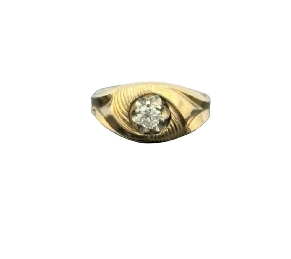 Bague rétro or jaune sertie d'un diamant