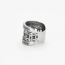 Bague ruban or blanc et diamants
