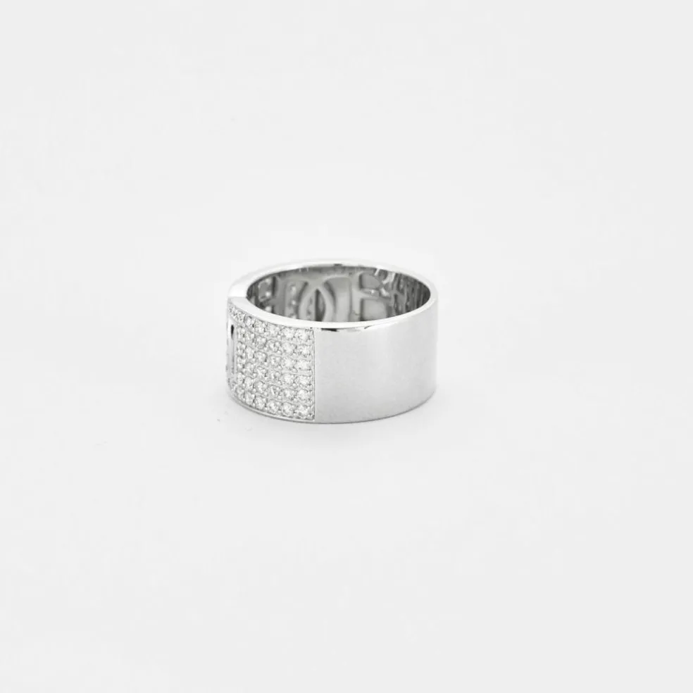 Bague ruban or blanc pavage diamants
