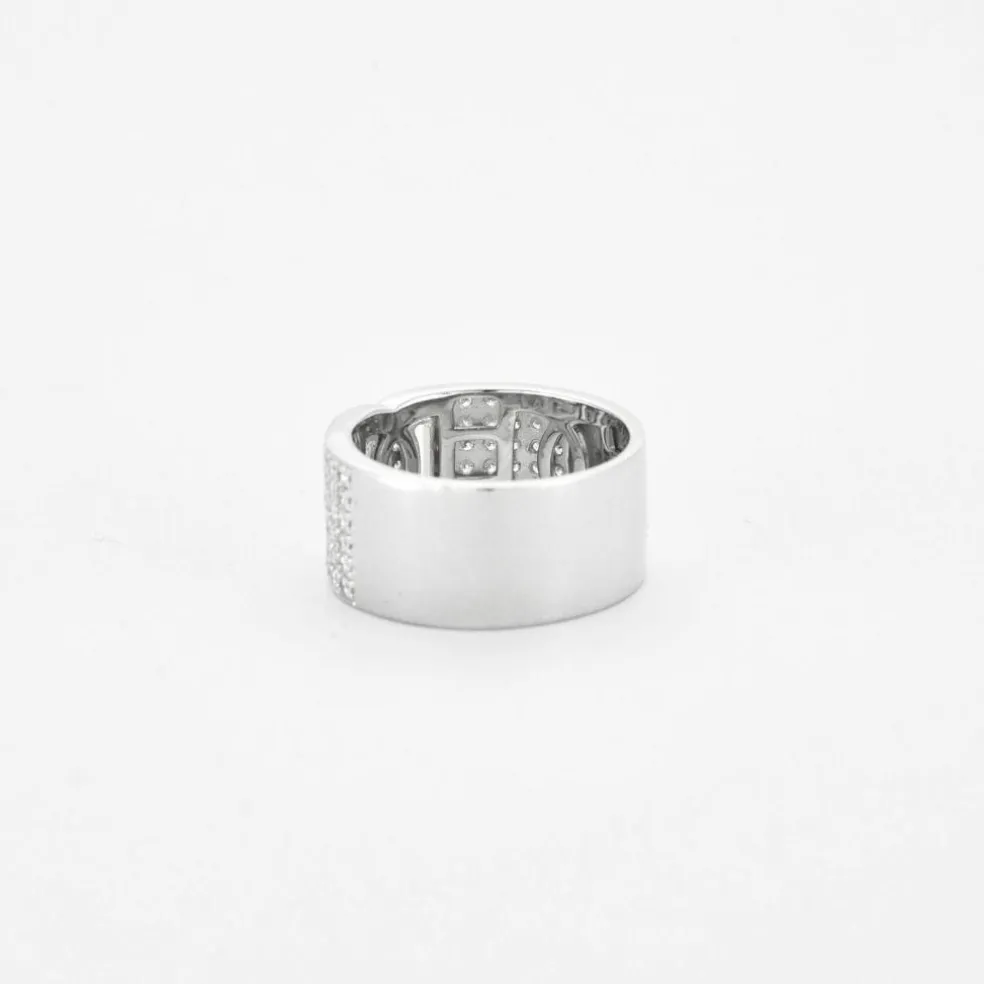 Bague ruban or blanc pavage diamants