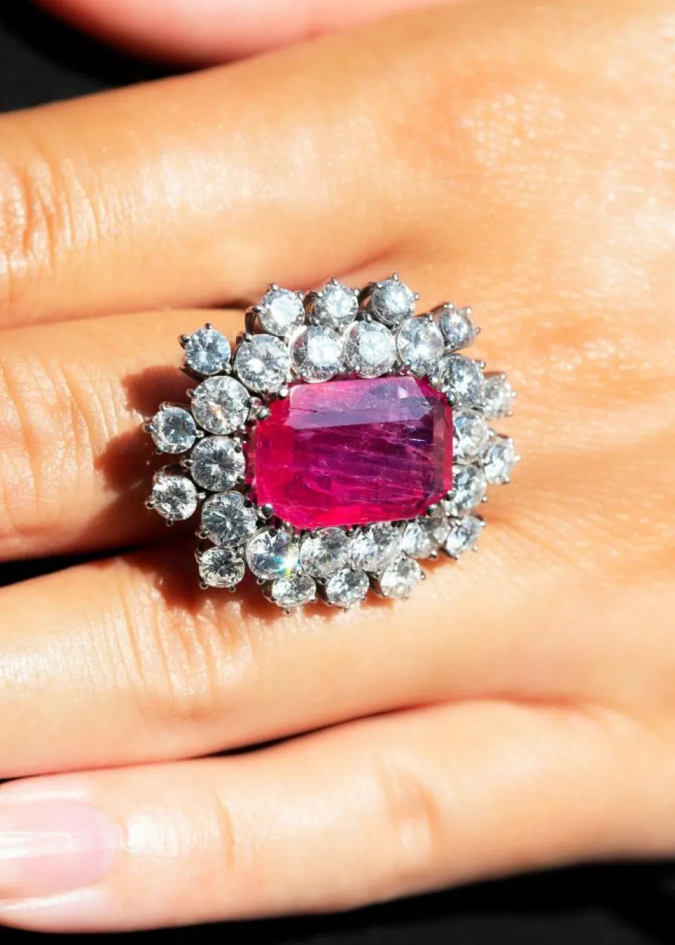 Bague Rubis Birman Non Chauffée et Diamants