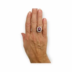 Bague rubis diamants bague de fiançailles en or 18 carats sertie de rubis calibrés et de diamants