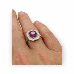 Bague rubis diamants bague de fiançailles en or 18 carats sertie de rubis calibrés et de diamants