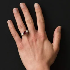 Bague Rubis, Diamants et pavage de diamants