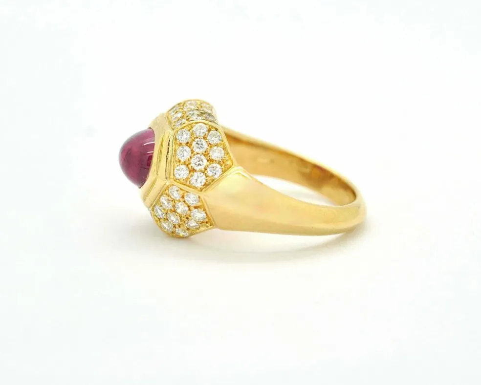 Bague rubis en or jaune et diamants