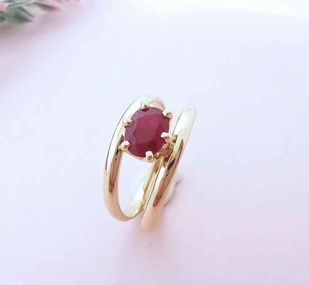 Bague Rubis en solitaire Or Jaune