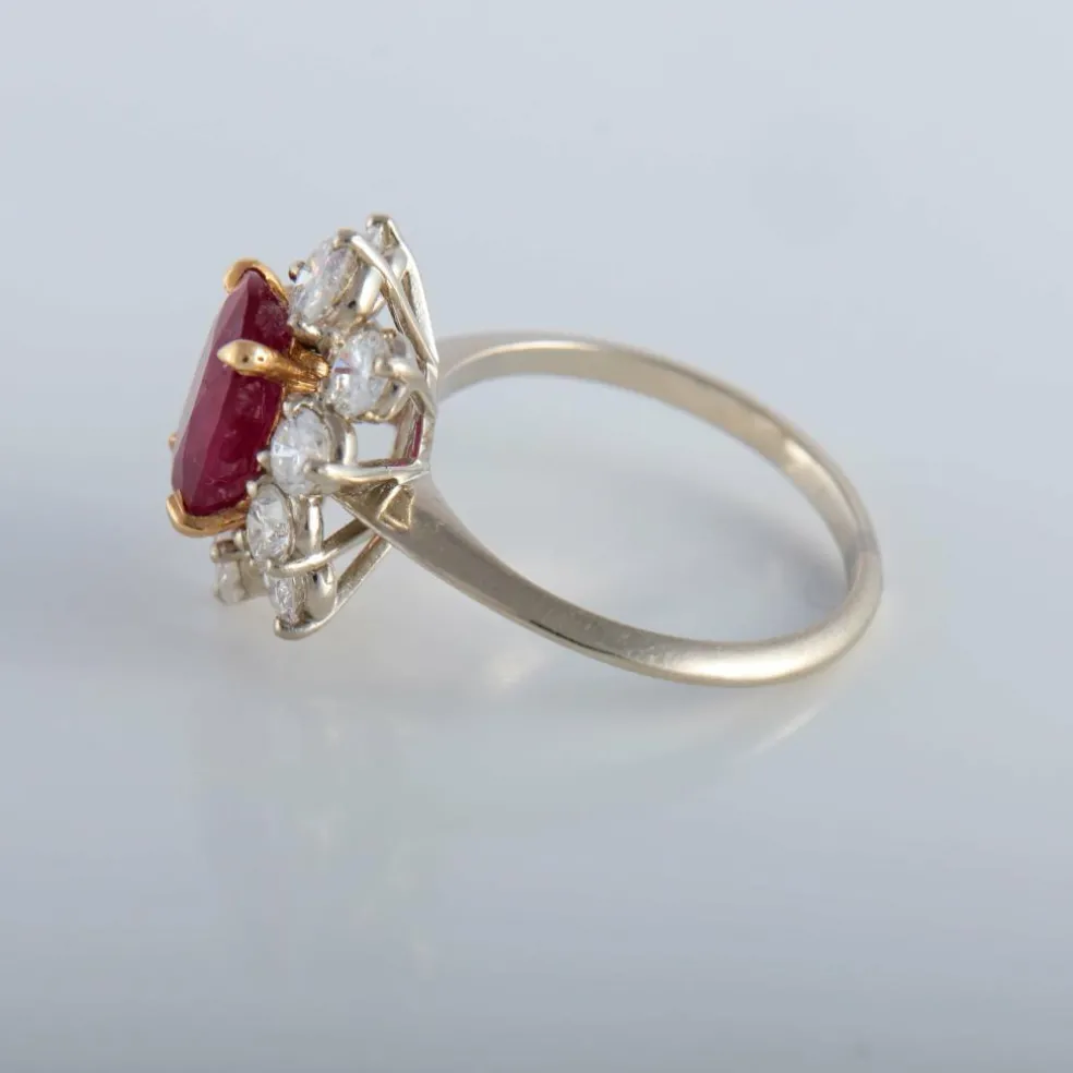 Bague rubis et diamants