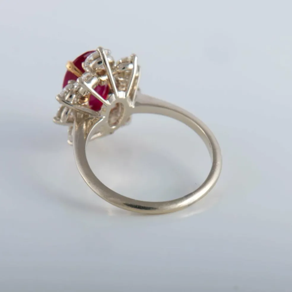 Bague rubis et diamants
