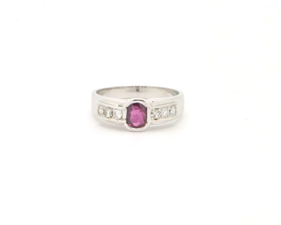 Bague rubis et diamants en or blanc