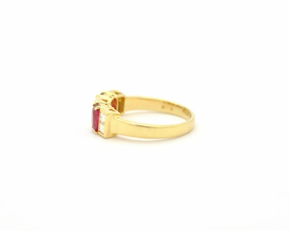 Bague rubis et diamants en or jaune