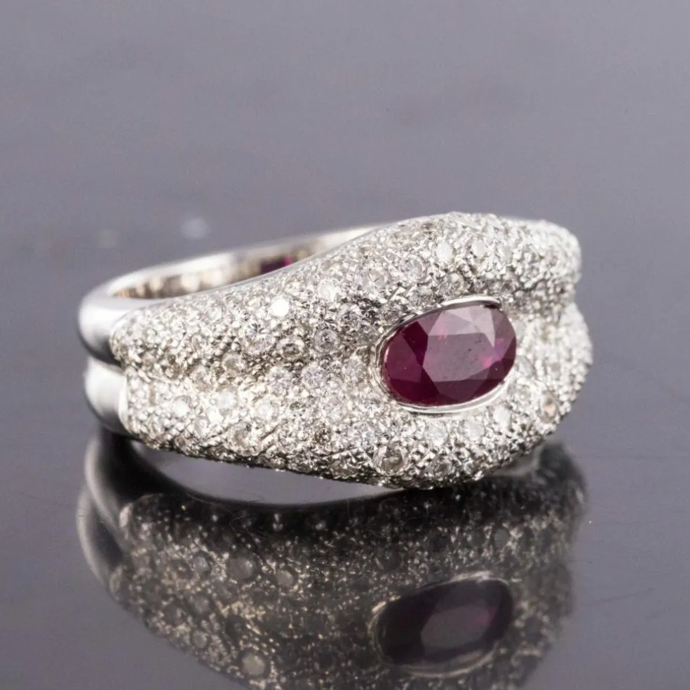 Bague Rubis et pavage de Diamants