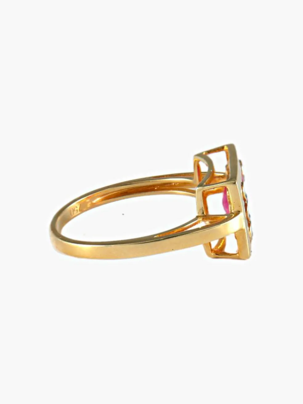 Bague Rubis et six Diamants