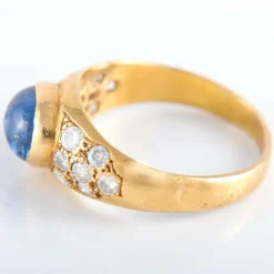 Bague saphir cabochon et diamants