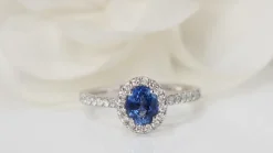 Bague, saphir ceylan, diamants