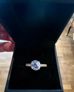 Bague saphir ceylan non chauffé 2.44 Carats diamants or rose (Certificat)