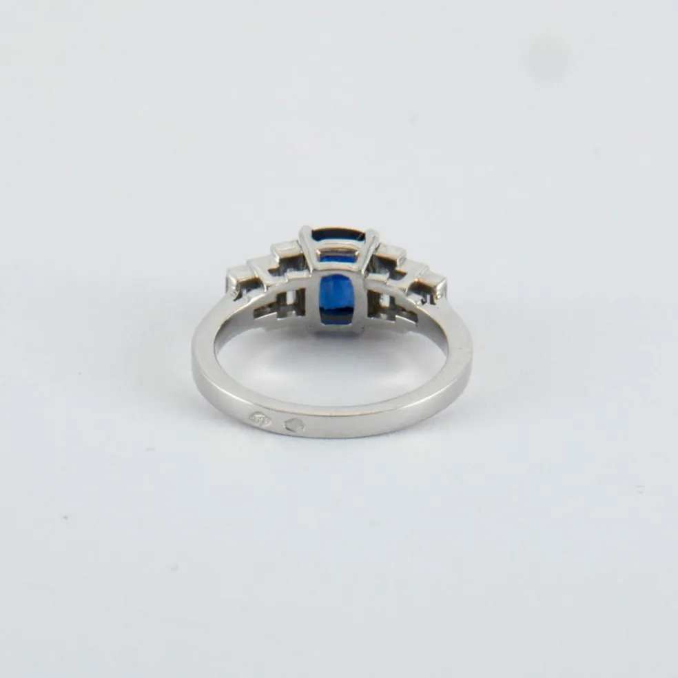 Bague Saphir coussin 1.49ct et Diamants