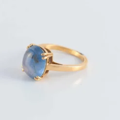 Bague Saphir de Ceylan cabochon