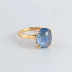 Bague Saphir de Ceylan cabochon