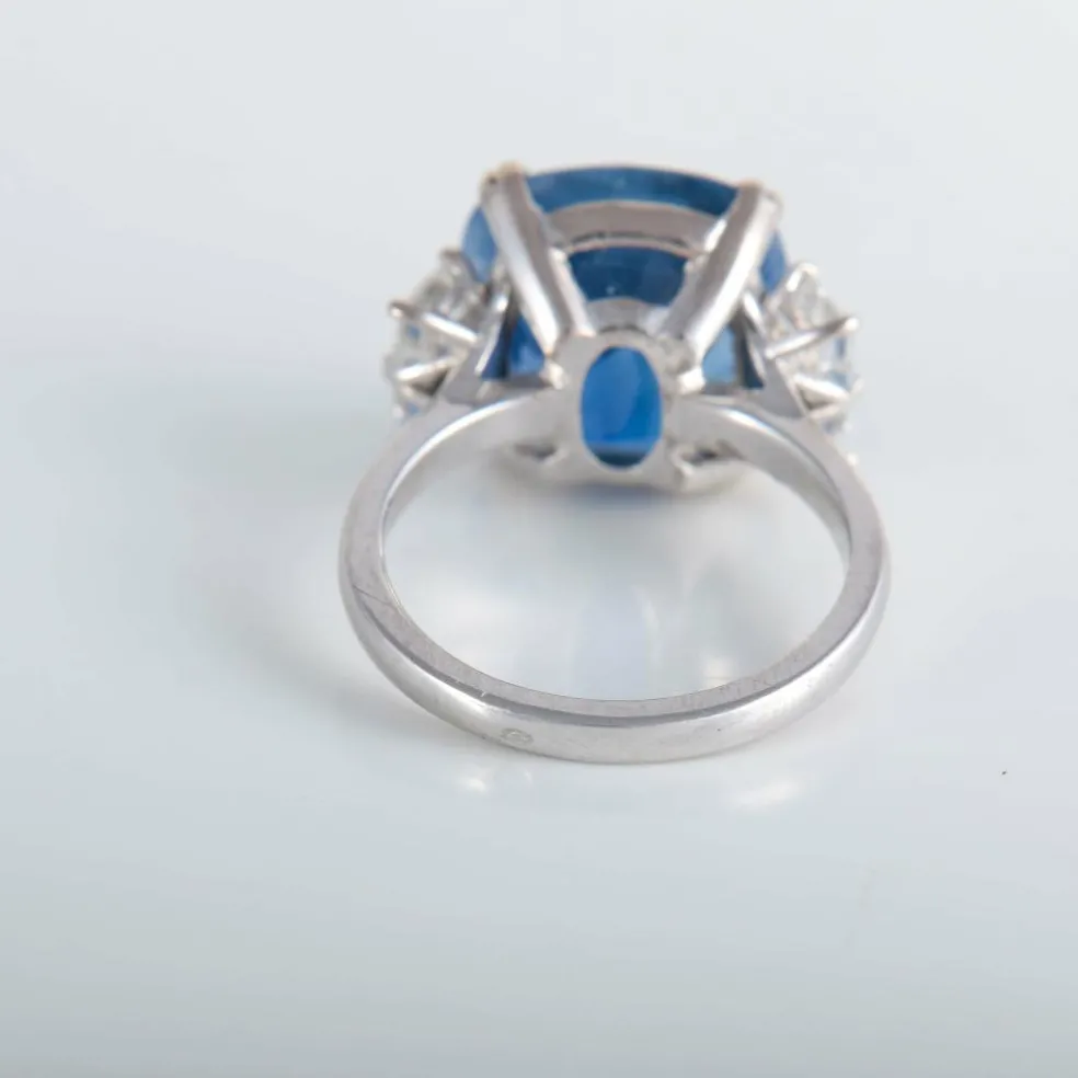 Bague Saphir de Ceylan 13.60cts Diamants taille princesse