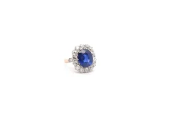 Bague saphir de Ceylan de 6,44cts et diamants