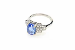 Bague saphir de Ceylan et diamants en or blanc 18k