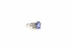 Bague saphir de Ceylan et diamants en or blanc 18k