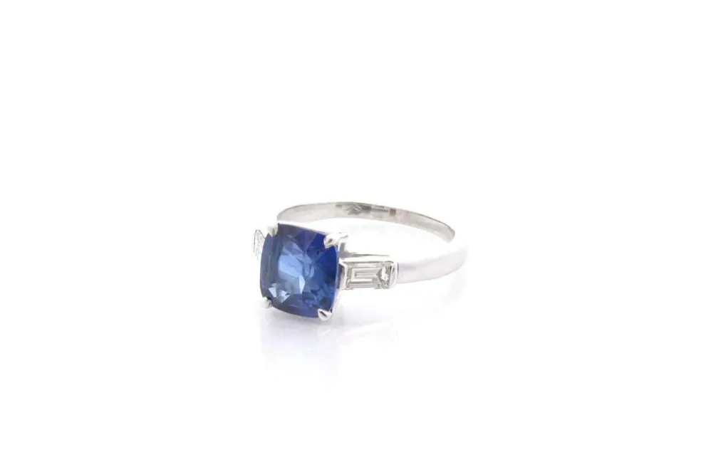 Bague saphir de 2,22cts et diamants