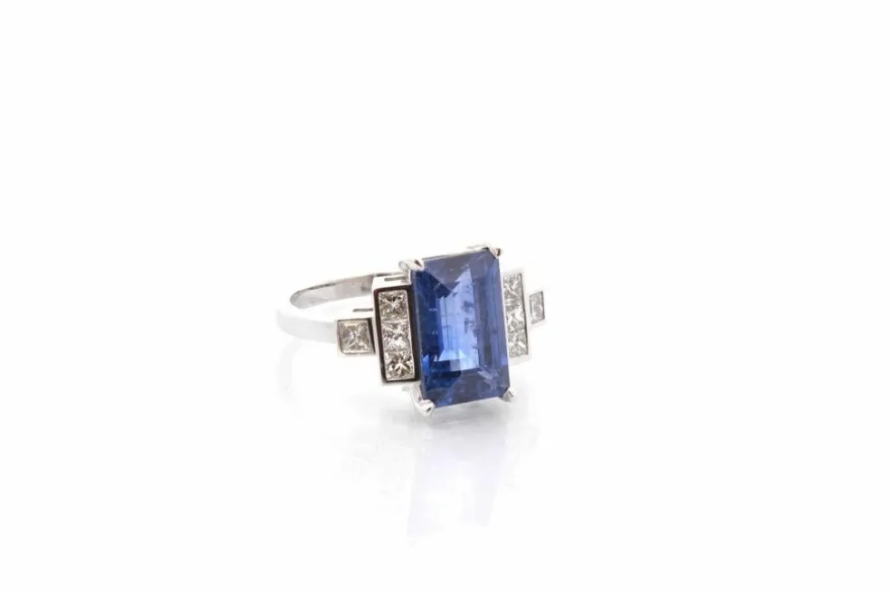 Bague saphir de 4,26cts et diamants