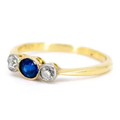 Bague Saphir, Diamants